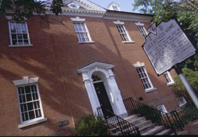 Lee boyhood home